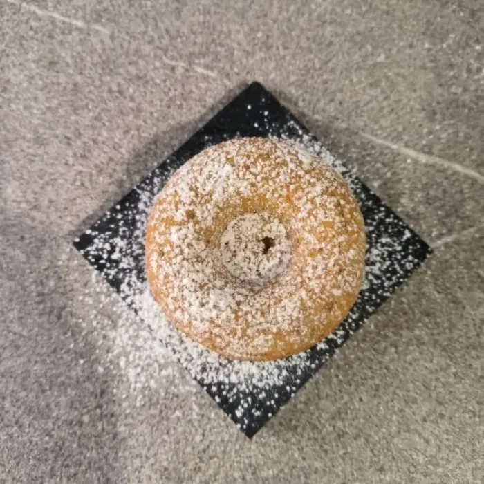 Krofki iz pečice brez glutena, brez jajc, brez mleka in mlečnih izdelkov ter brez oreščkov