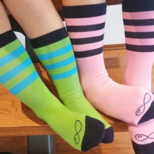 otroske-dokolenke-iz-bambusa-nogavice-malialergiki